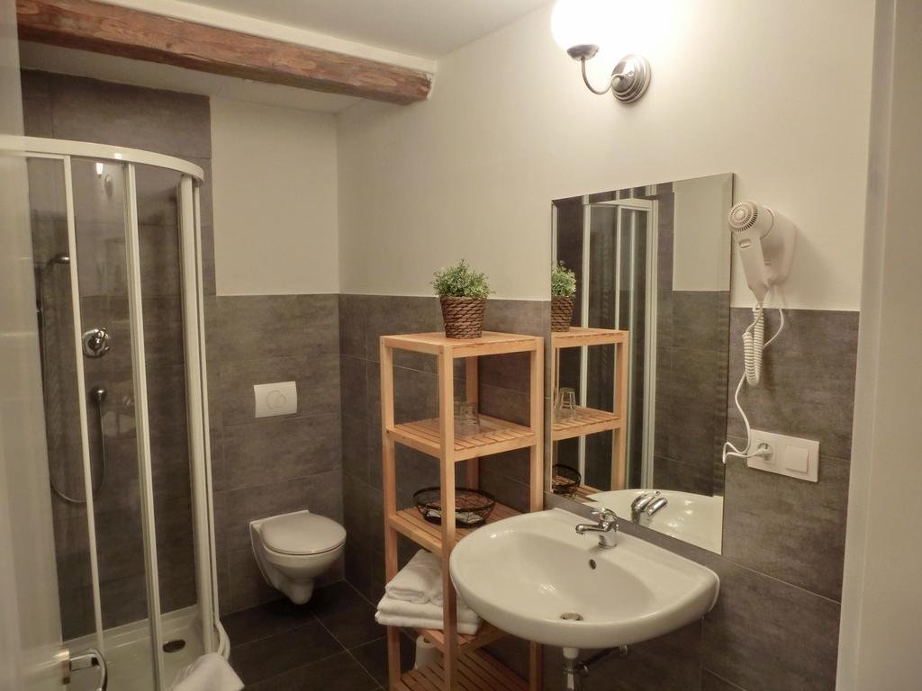 Hotel Dvůr Stráň Karlsbad Zimmer foto